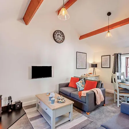 Holiday home 2 Bed In Sz449 *