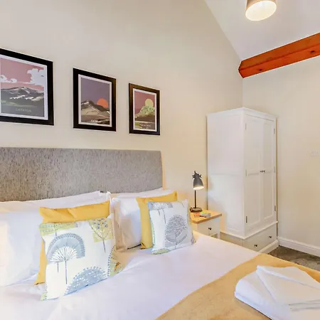 Holiday home 2 Bed In Sz449 *